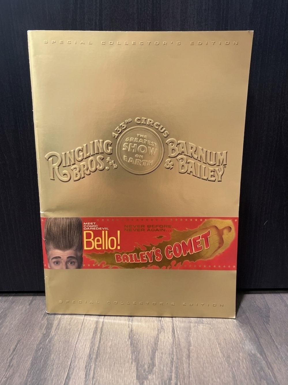Ringling Bros Barnum & Bailey Circus Program 2003 Bello Nock Gold Foil Magazine